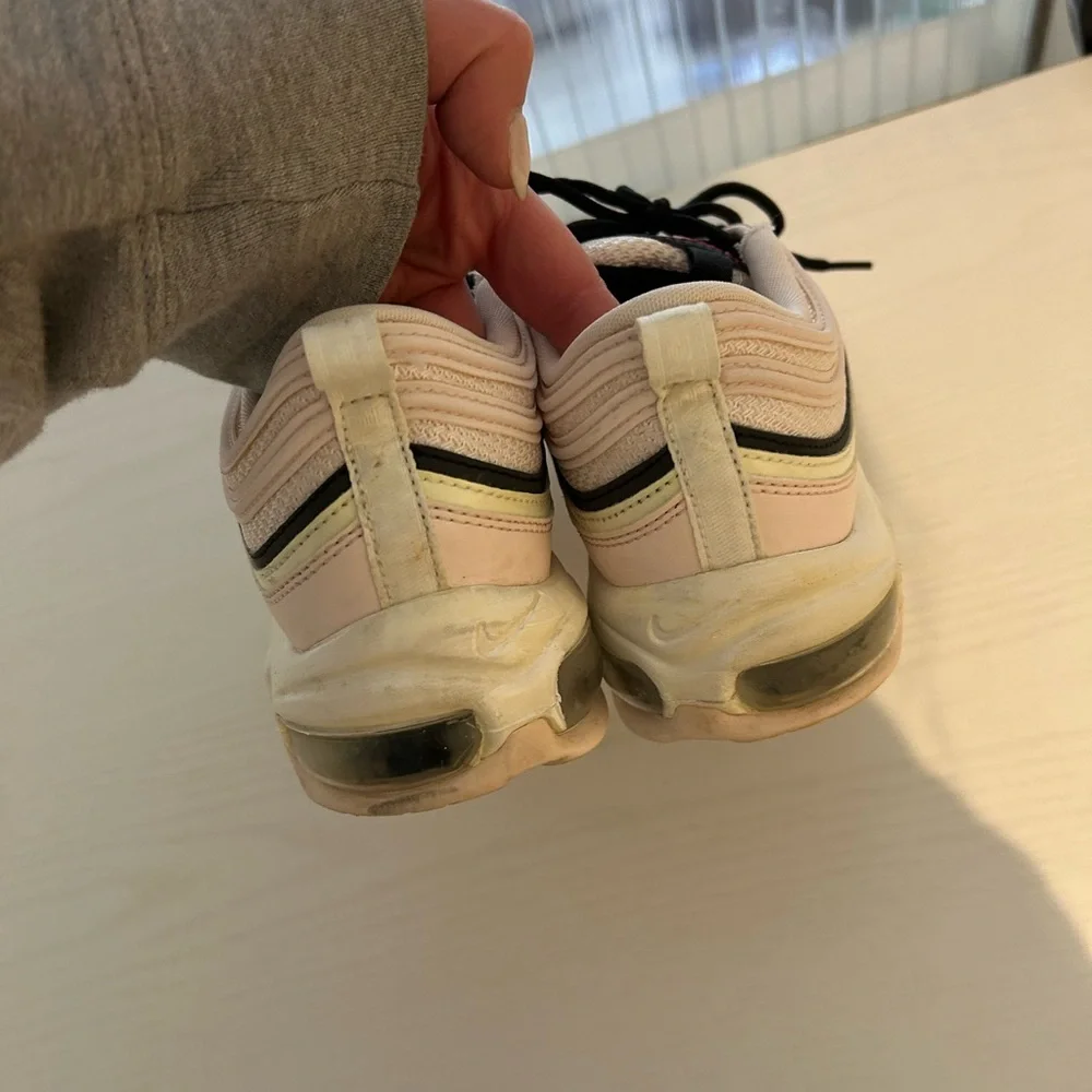 Nike Air Max 97 Sneakers - light pink and Black - Picture 4 of 5